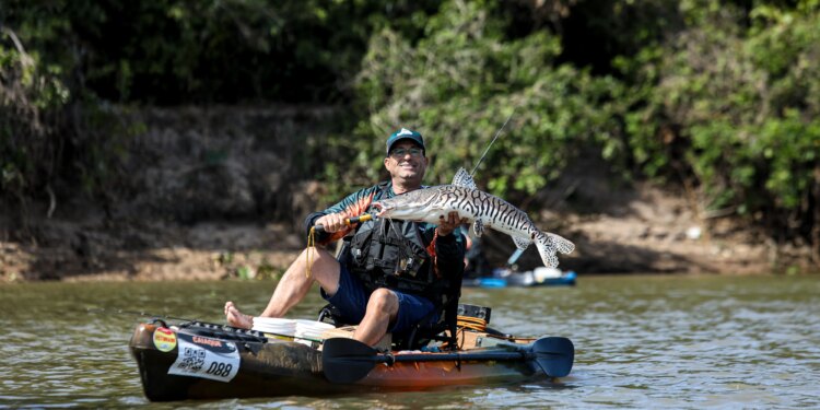Prova de Caiaque e Pesca Embarcada Motorizada Feminina, são atrações neste sábado no FIPe