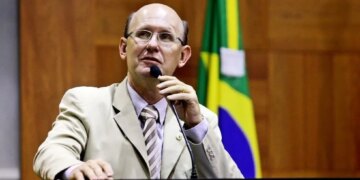 Atraso nas emendas tem irritado deputados, revela Avallone