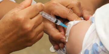Várzea Grande amplia proteção de bebês prematuros com aplicação inédita do Nirsevimabe pelo SUS