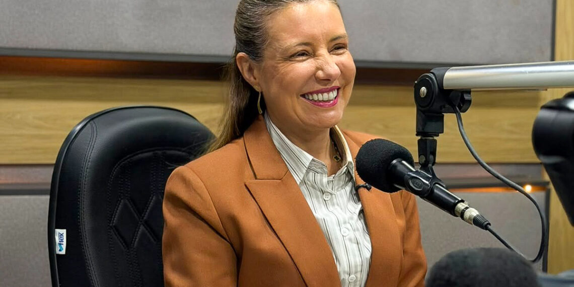 Flávia Moretti reafirma compromisso com convocação de classificados da Guarda Municipal