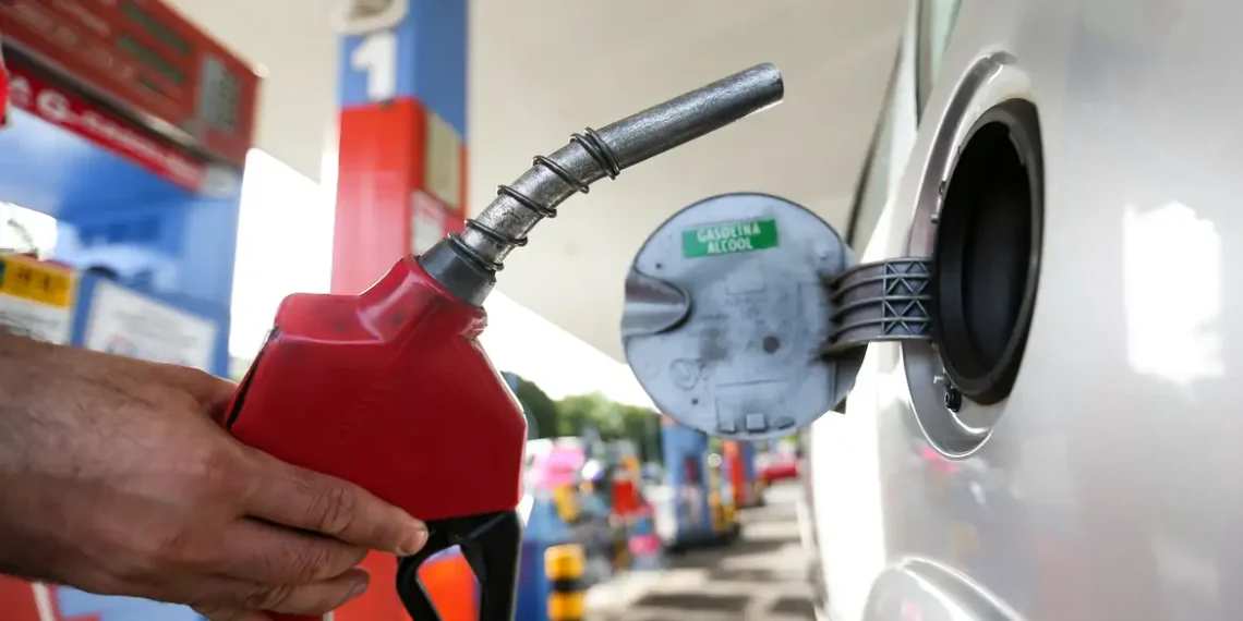 Brasil eleva mistura de etanol na gasolina para 32%; medida vale por ao menos 180 dias