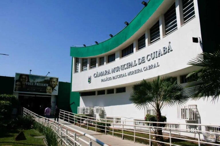 LDO é rejeitada e Câmara mantém atividades legislativas em Cuiabá
