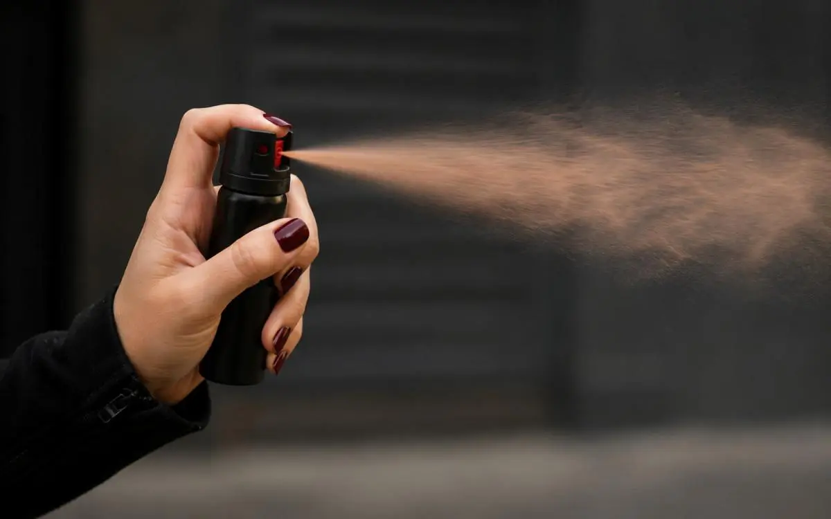Lei do spray de pimenta avança proteção às mulheres