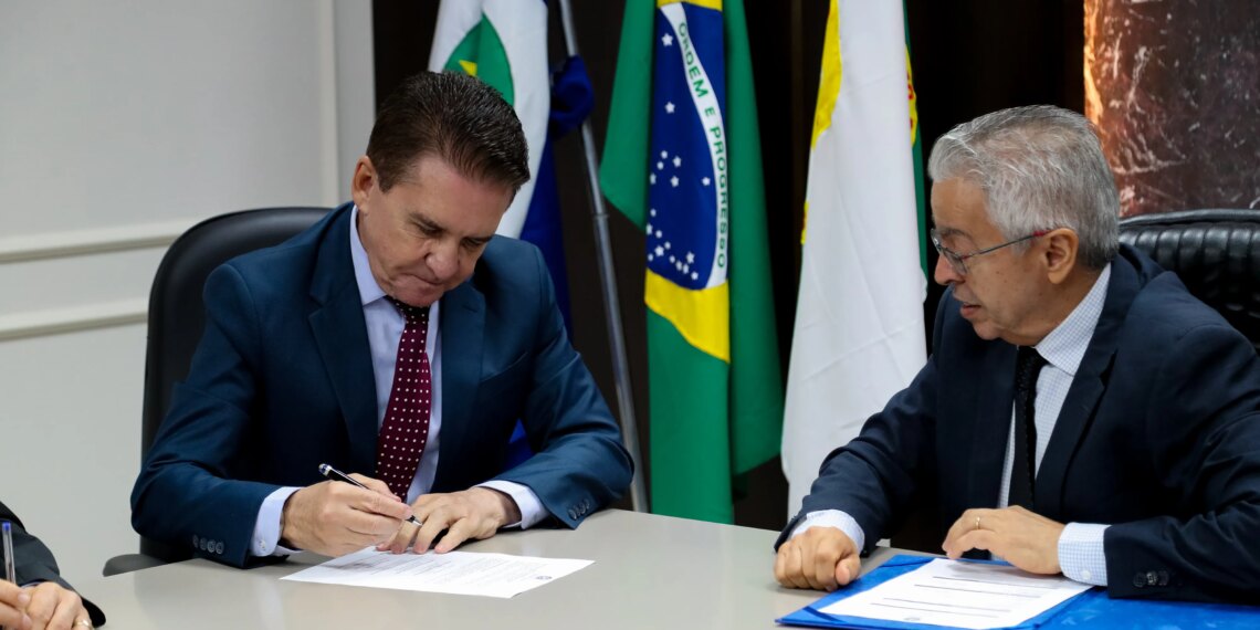 TCE-MT e TRT firmam parceria para ampliar capacitação e fortalecer gestão pública