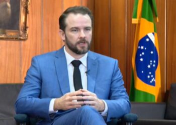 Ministro da Fazenda diz que pessoas e empresas alvos de sanções dos EUA já estavam sendo investigadas: ‘interferência nos preocupa’