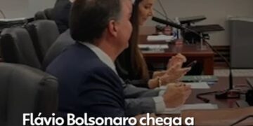 Governo vê tom ‘político-eleitoral’ em manifestação de Flávio Bolsonaro sobre tarifaço e diz que ele frustrou empresários