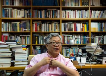 Liberdade religiosa: Pastor Ezra Jin chega aos EUA após detenção