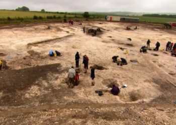 Descoberta de corante bíblico em sepulturas romanas de bebês