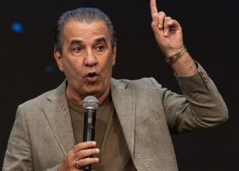Malafaia critica igrejas por contratarem profissionais de outros ministérios