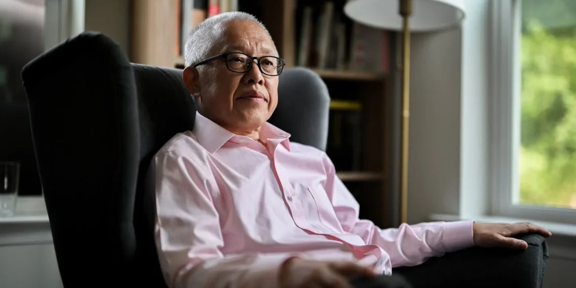 Pastor Ezra Jin relata condições desumanas em prisão na China
