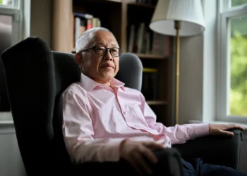 Pastor Ezra Jin relata condições desumanas em prisão na China