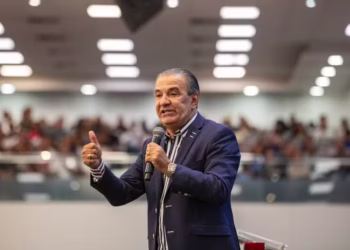 Cantor gospel processa Silas Malafaia após cancelamento de shows