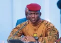 Líder de Burkina Faso rejeita lei da Sharia e apoia educação