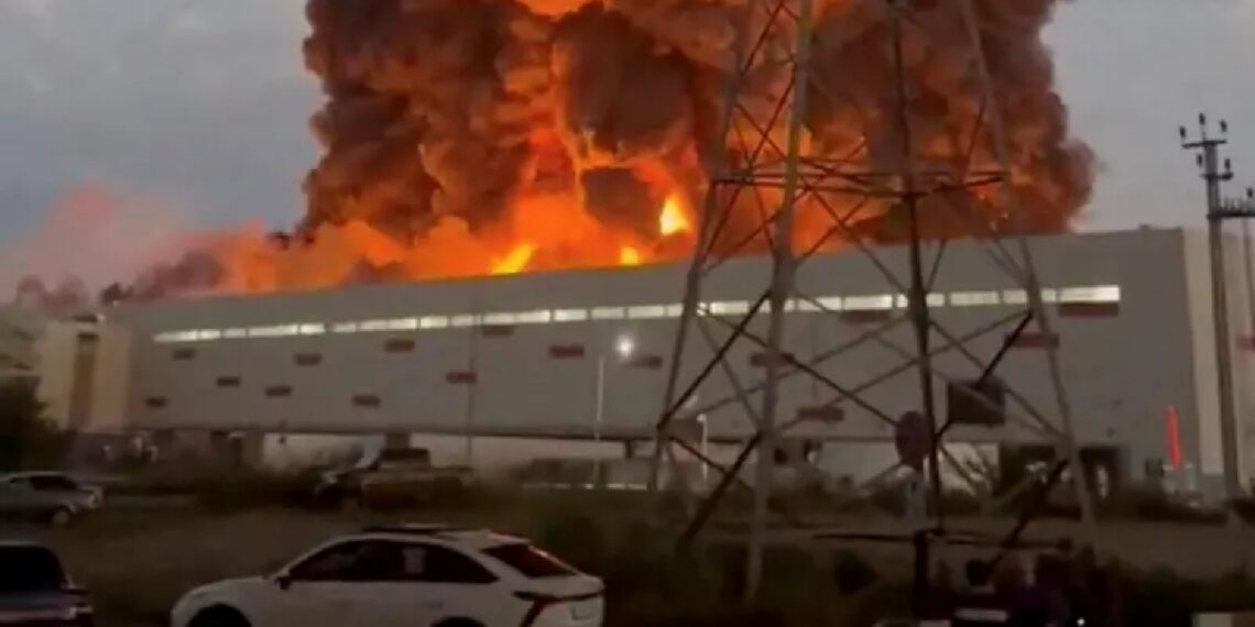 Por que a Ucrânia tem atacado a 'Amazon russa'
