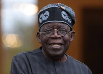Donald Trump elogia Tinubu por proteção a cristãos na Nigéria