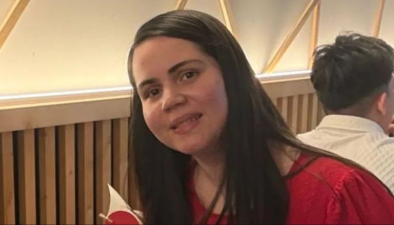 Brasileira é morta a facadas em Barcelona na frente dos filhos