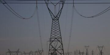 El Niño: governo antecipa contratos de reserva de energia para garantir abastecimento e evitar efeitos do fenômeno