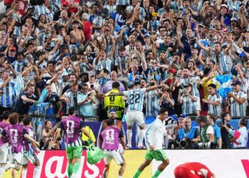 Argentina elimina Suíça e enfrenta Inglaterra na semifinal