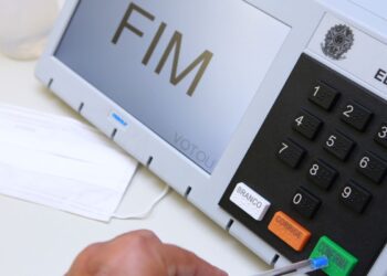 TSE abre prazo para solicitação de voto em trânsito