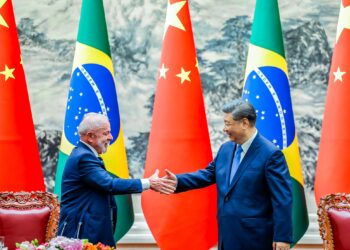 Tarifaço pode abrir portas na China, mas analistas veem limites para avanço das exportações brasileiras