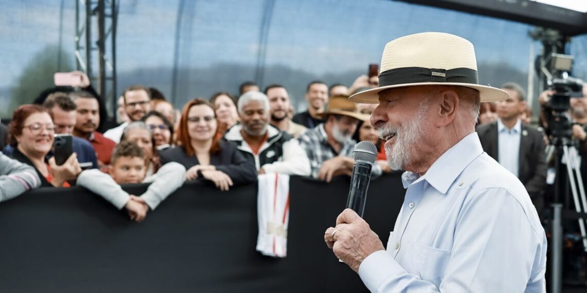 Percepção de melhora da economia explica melhora na avaliação do governo Lula, indica Quaest