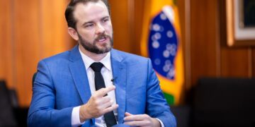 Durigan diz que 'gargalo' da economia são os juros altos: 'quem é menos culpado é o Ministério da Fazenda'