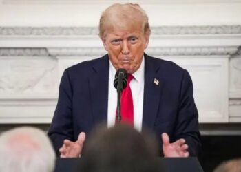 Tarifaço de Trump: EUA confirmam nova tarifa de até 12,5% sobre trabalho forçado para Brasil e outros parceiros comerciais