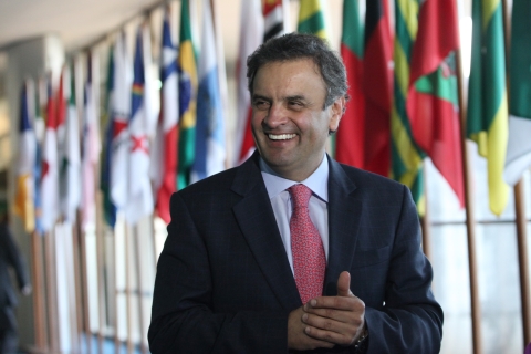 Aécio agradece apoio de Marina: “Um só corpo pela mudança”