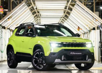 Stellantis, dona da Fiat, inicia produção do Jeep Avenger no Brasil e prepara estreia neste semestre