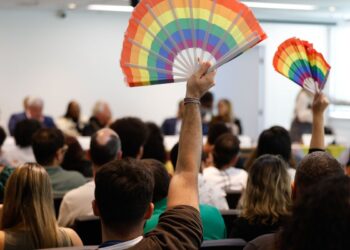 Governo diz que vai acertar salários do programa Rio Sem LGBTIfobia