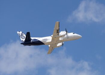 VÍDEO: Avião completa primeiro voo em alta altitude com motor híbrido-elétrico