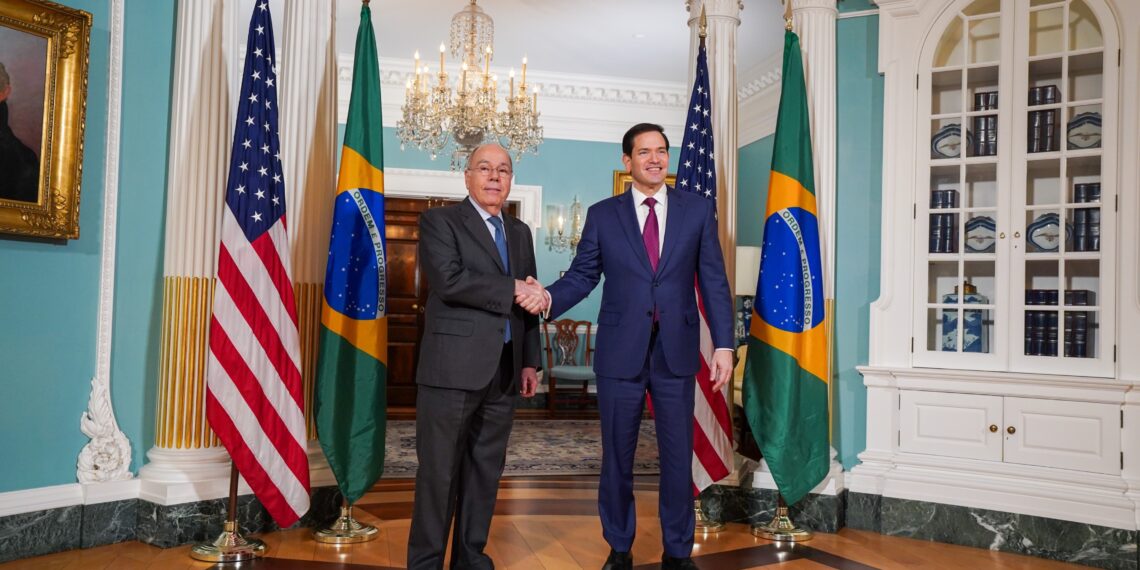 Governo rejeita críticas e diz que fez mais de 30 contatos com os EUA para negociar tarifas