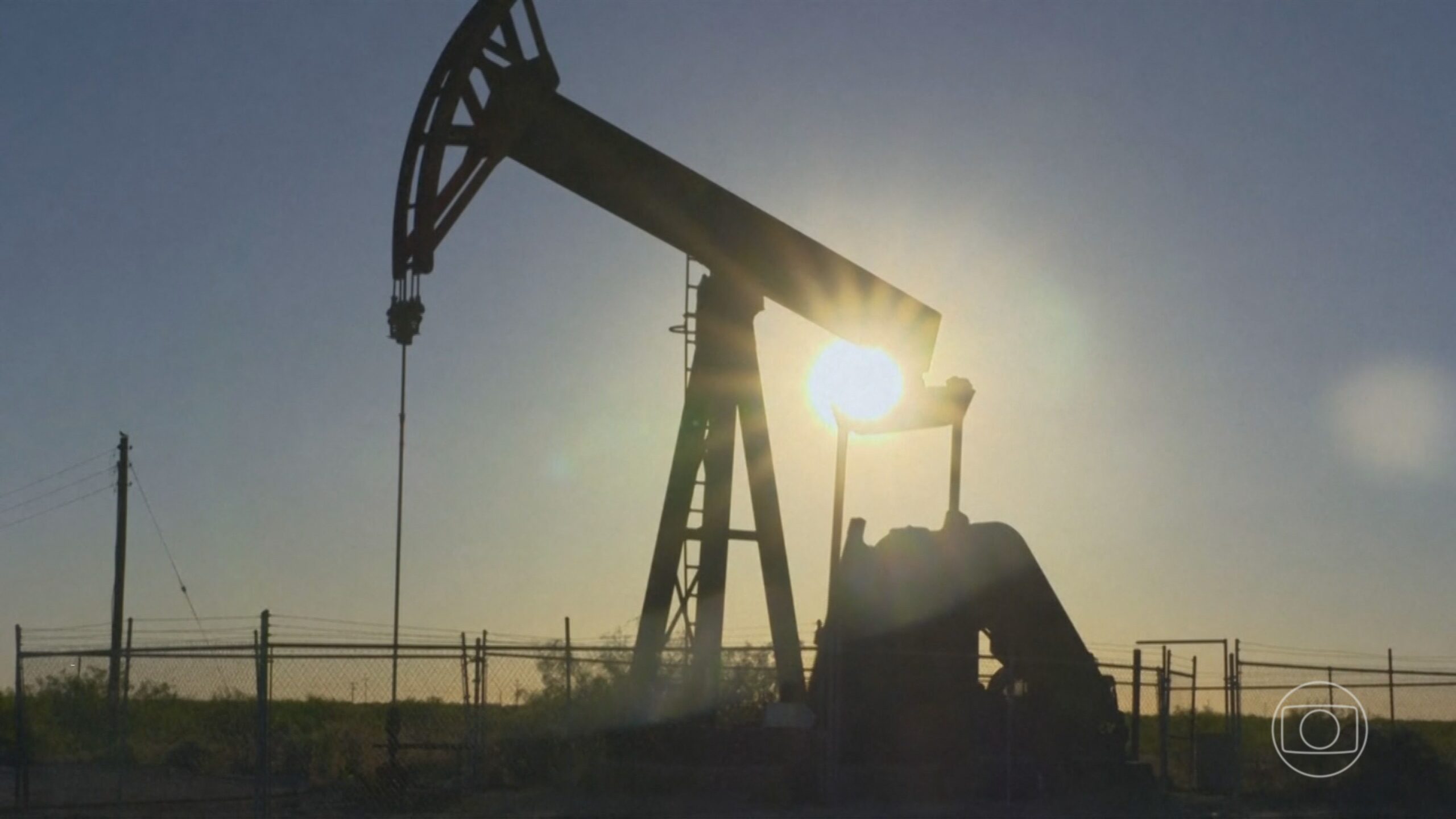 Opep+ deve aumentar produção de petróleo em setembro