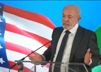Audiências sobre tarifaço: governo decide enviar observadores e mantém aposta em negociações diretas