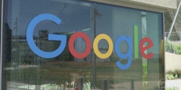 Google é multado em US$ 1 bilhão pela União Europeia e tenta evitar novas sanções