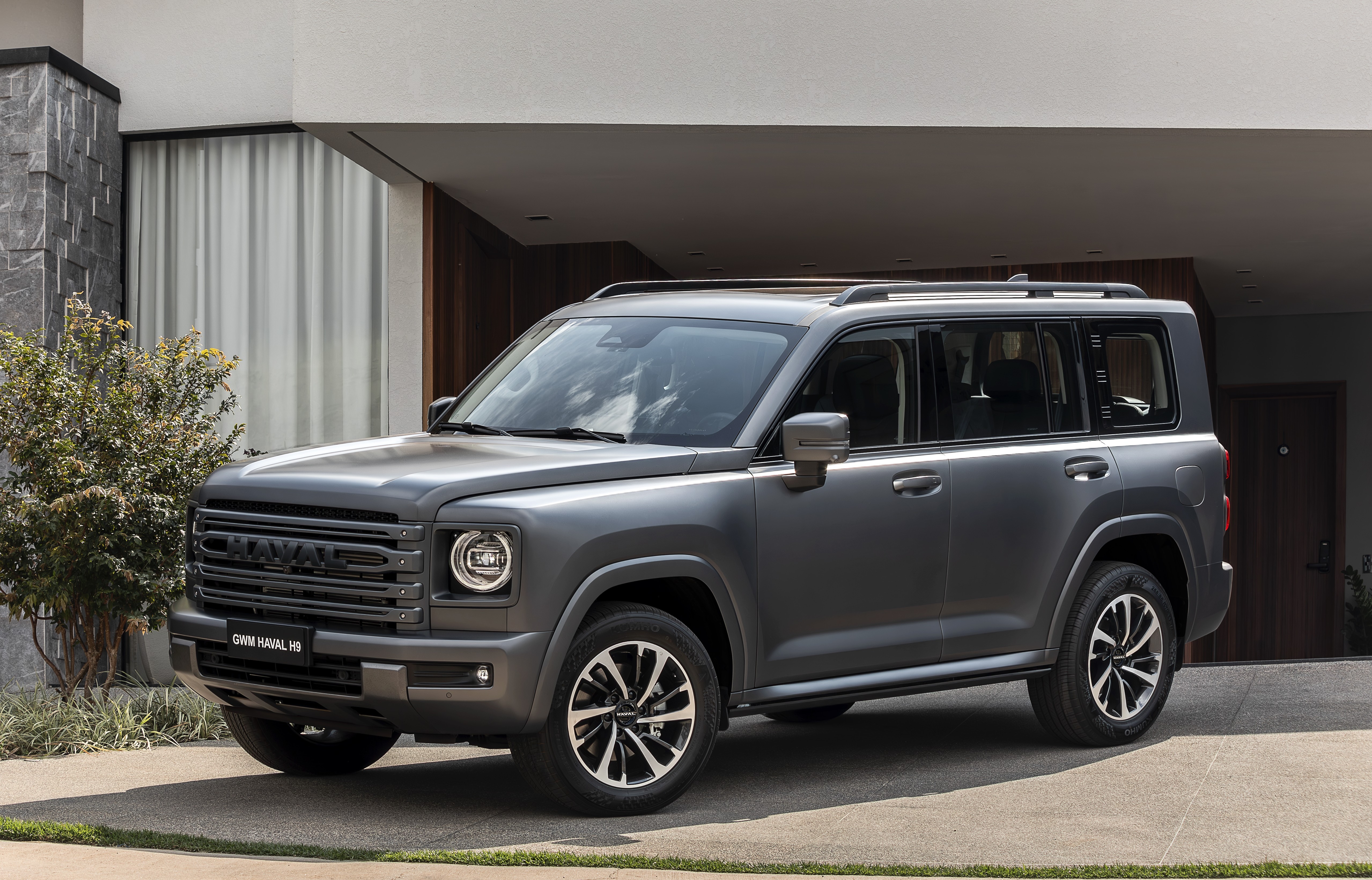GWM Haval H9 ameaça o reinado do Toyota SW4; veja os pontos fortes e fracos do SUV chinês