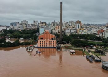 Rio Guaíba pode atingir cota de alerta até sexta-feira em Porto Alegre