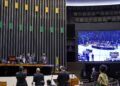 Dino intima partidos a explicar controle de emendas parlamentares
