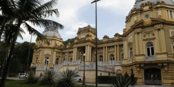 Governo do Rio exonera comissionados em autarquia investigada