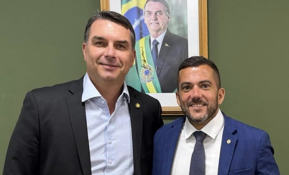 Flávio define candidato do PL ao Senado no Rio