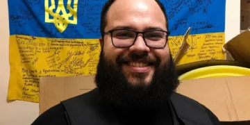 O último ato de fé: padre brasileiro permanece na Ucrânia