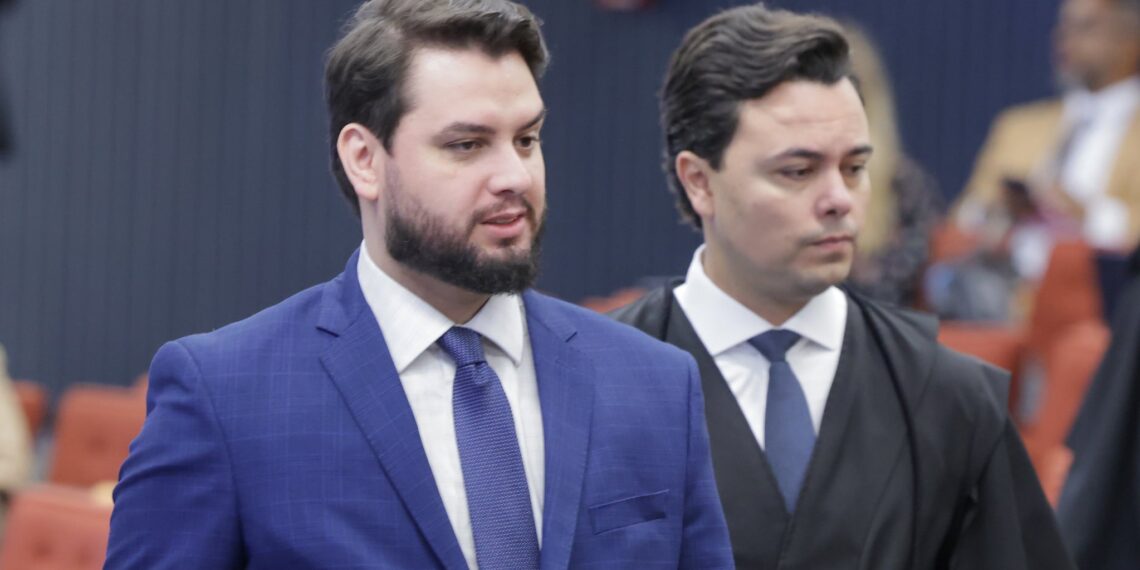 Moro visita Filipe Martins e cobra aplicação da Lei da Dosimetria