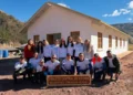Jovens missionários constroem igreja no Peru