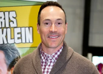Chris Klein estrela comédia cristã e fala sobre família
