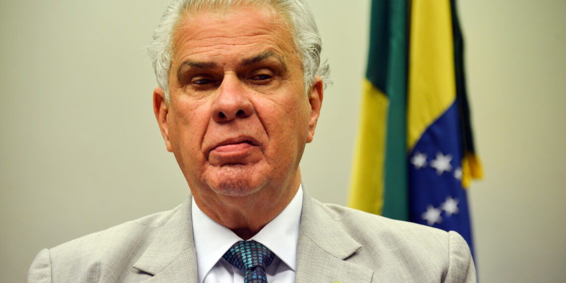 Deputado acusa filiação ao DC sem consentimento: polêmica se instala