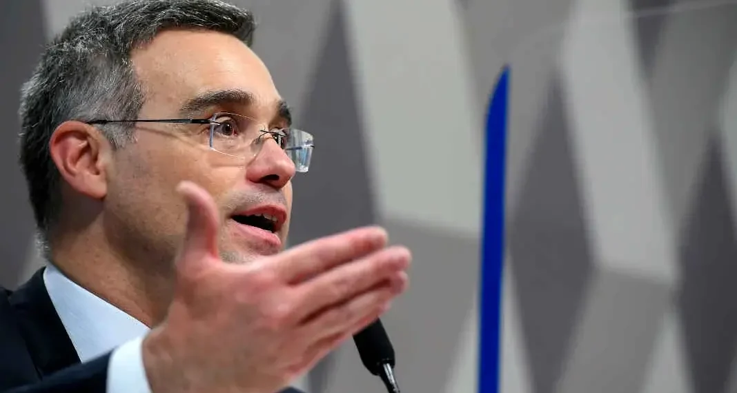 André Mendonça será relator de queixa-crime de Caiado contra Boulos
