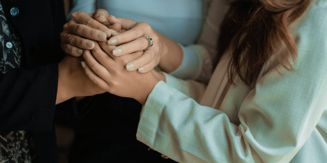 Como a cura emocional transforma a vida da mulher cristã