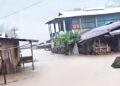 Igrejas devastadas por enchentes em cidade da Índia