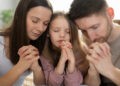O poder transformador do culto no lar: uma prática essencial