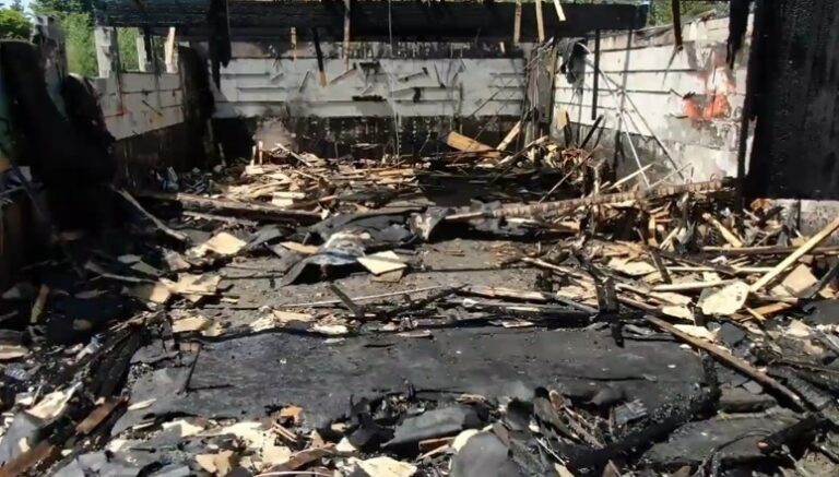 Igreja ortodoxa canadense destruída por incêndio vai ser reconstruída